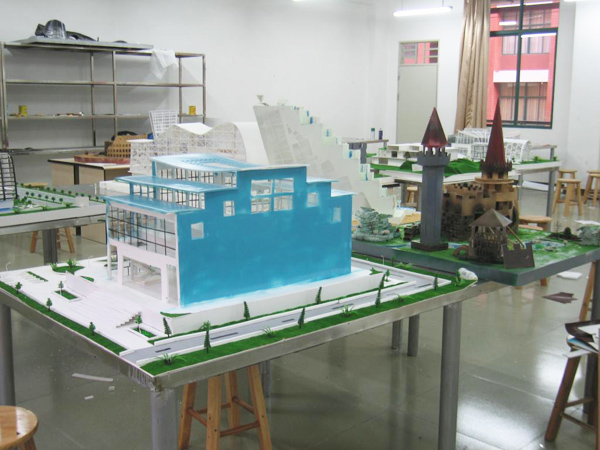 ����ģ�͹�˾������ģ������